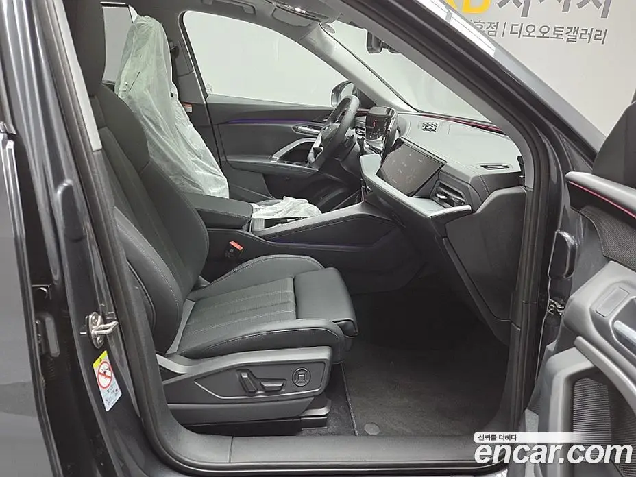 Audi Q5 2025 2.0 автомат (гидро), фото 13