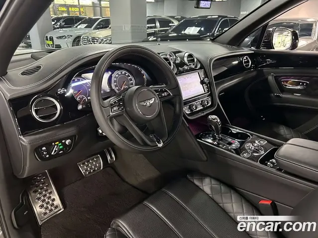 Bentley Bentayga 2020 3.0 автомат (гидро), миниатюра 4