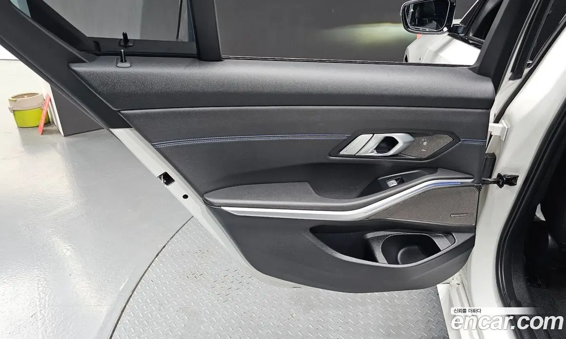 BMW 3 серия 2021 2.0 автомат (гидро), фото 14