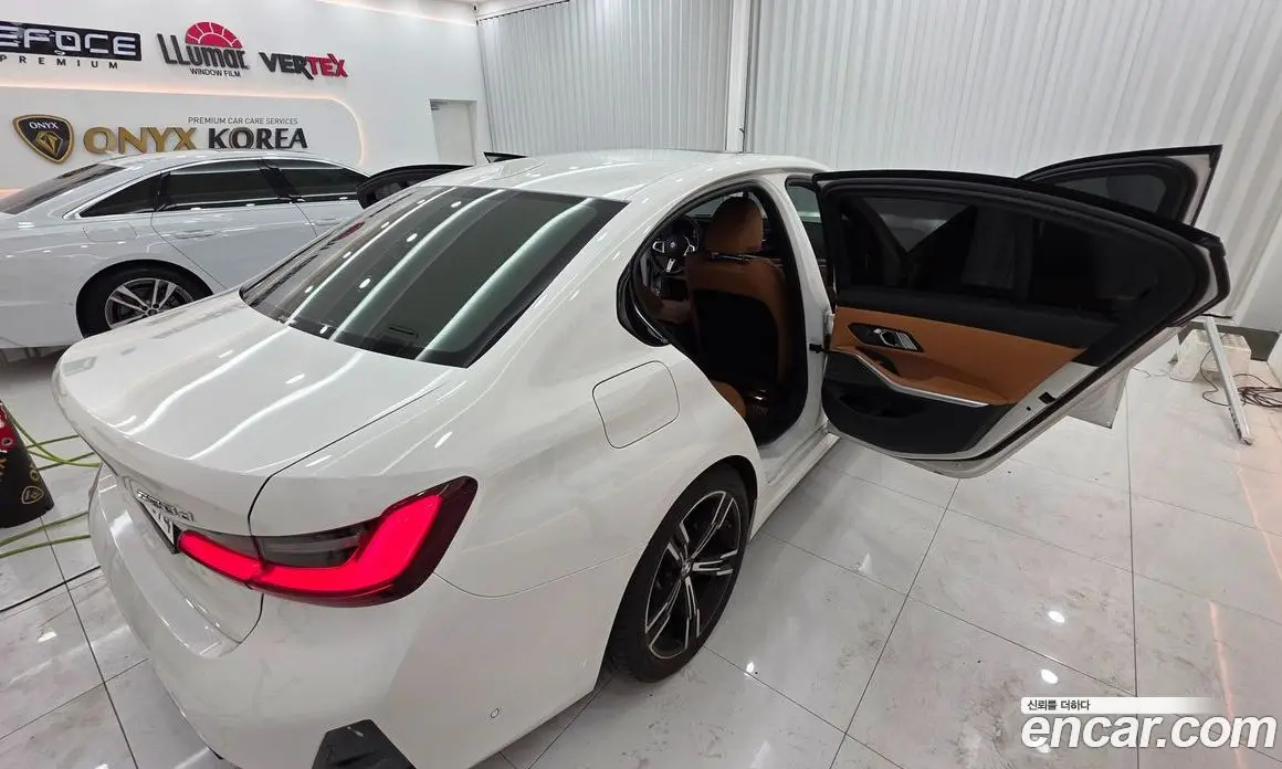 BMW 3 серия 2023 2.0 автомат (гидро), фото 6