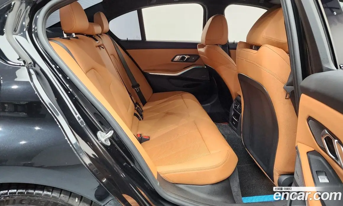 BMW 3 серия 2024 2.0 автомат (гидро), фото 11