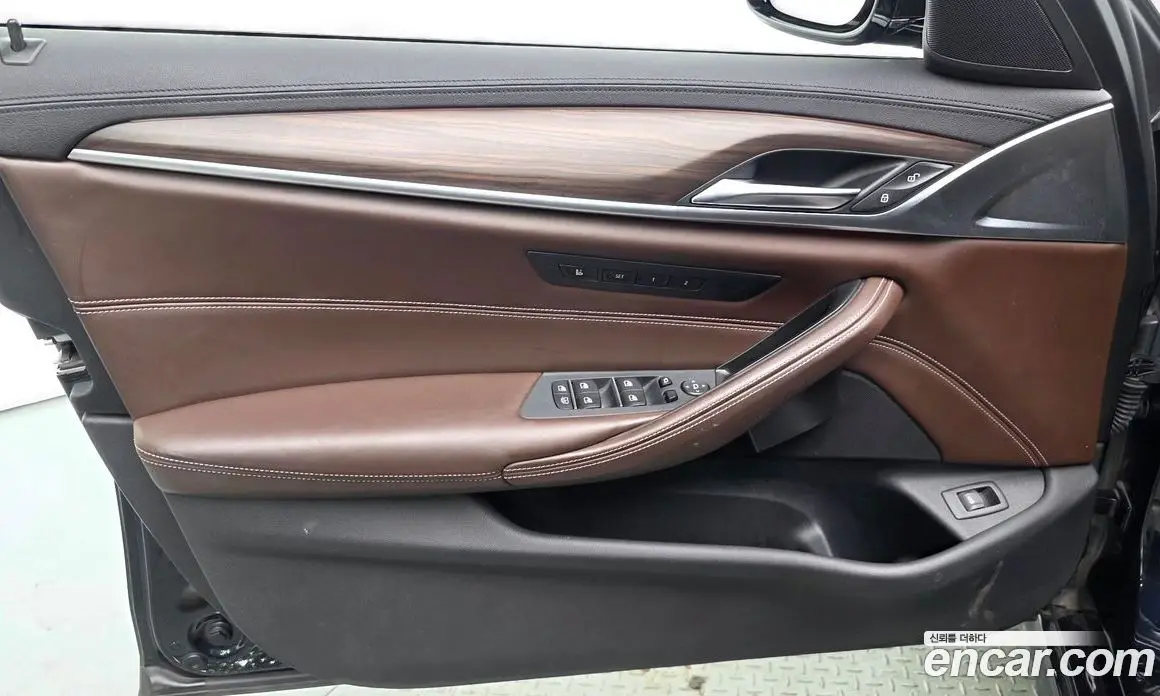 BMW 5 серия 2017 2.0 автомат (гидро), фото 14