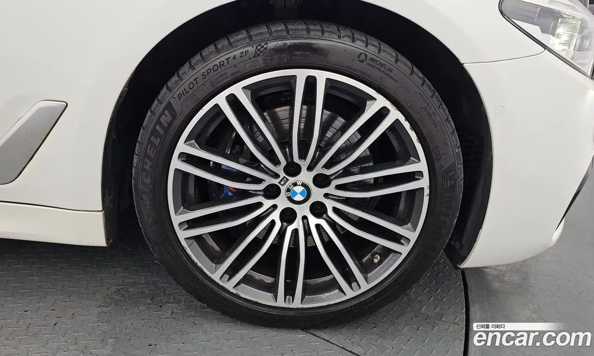 BMW 5 серия 2020 2.0 автомат (гидро), фото 4