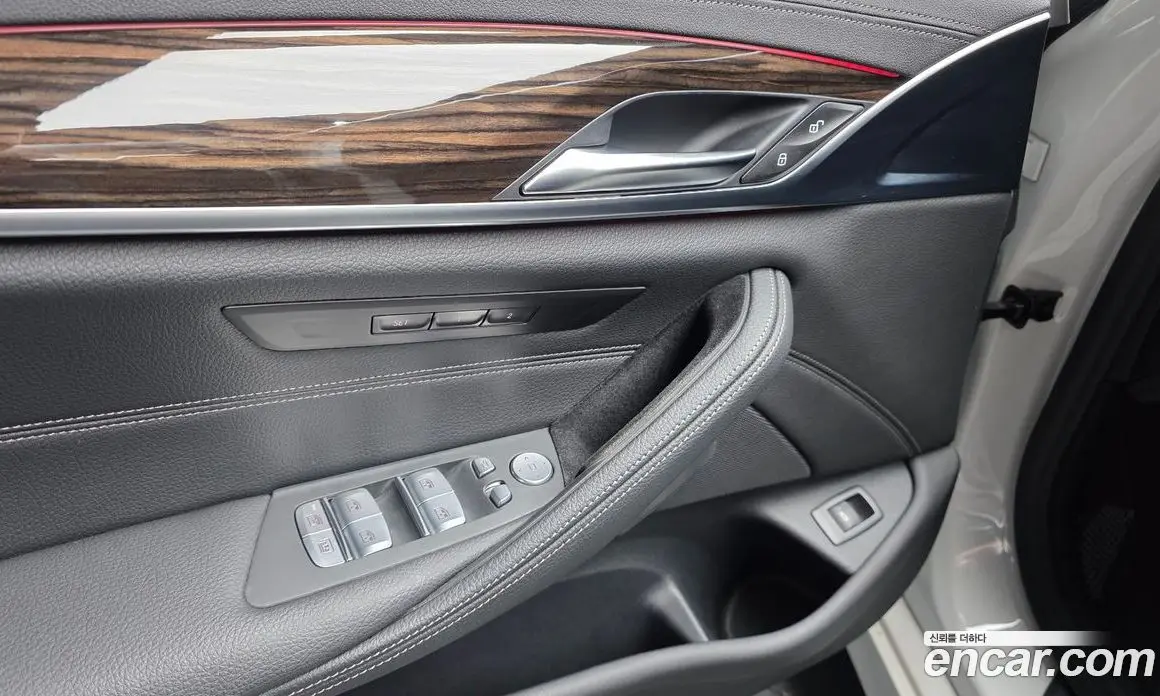 BMW 5 серия 2022 2.0 автомат (гидро), фото 24
