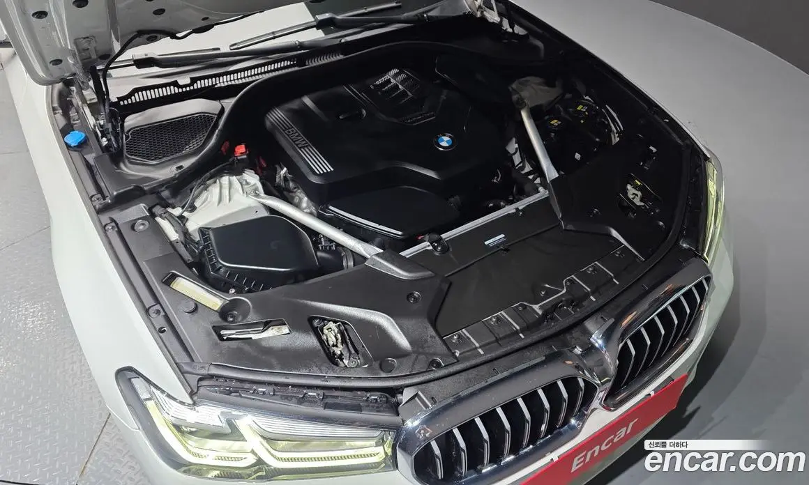 BMW 5 серия 2022 2.0 автомат (гидро), фото 6