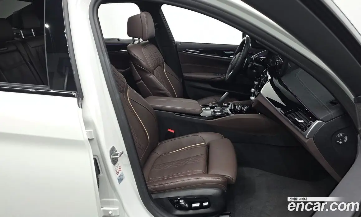 BMW 5 серия 2023 2.0 автомат (гидро), фото 16