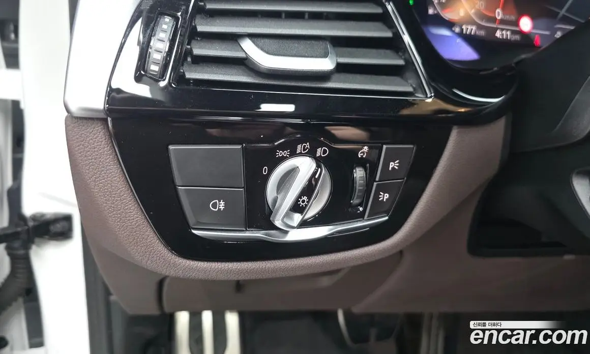 BMW 5 серия 2023 2.0 автомат (гидро), фото 27