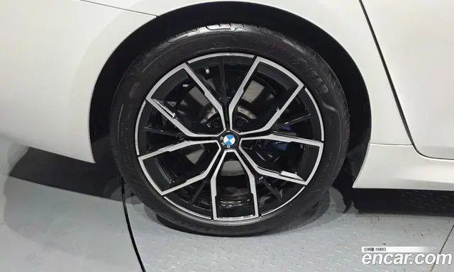 BMW 5 серия 2023 2.0 автомат (гидро), миниатюра 5