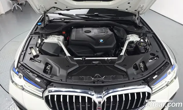 BMW 5 серия 2023 2.0 автомат (гидро), миниатюра 6