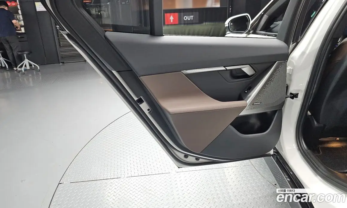 BMW 5 серия 2024 2.0 автомат (гидро), фото 15