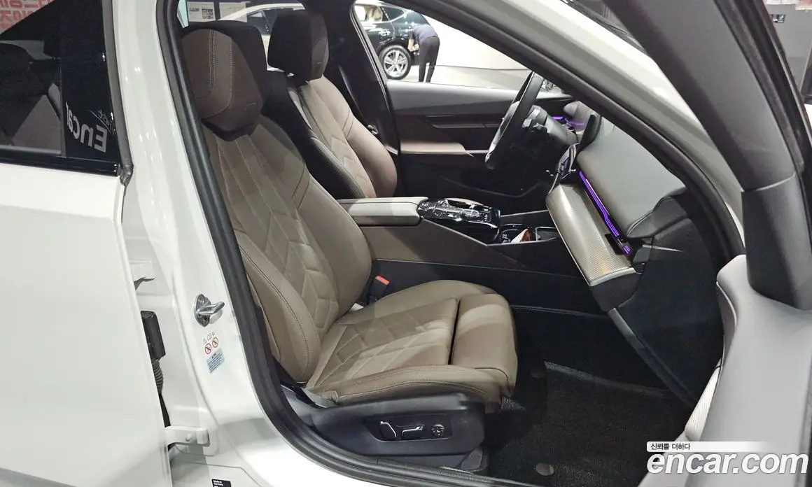 BMW 5 серия 2024 2.0 автомат (гидро), фото 18