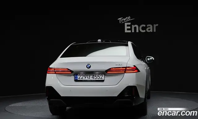 BMW 5 серия 2024 2.0 автомат (гидро), миниатюра 4