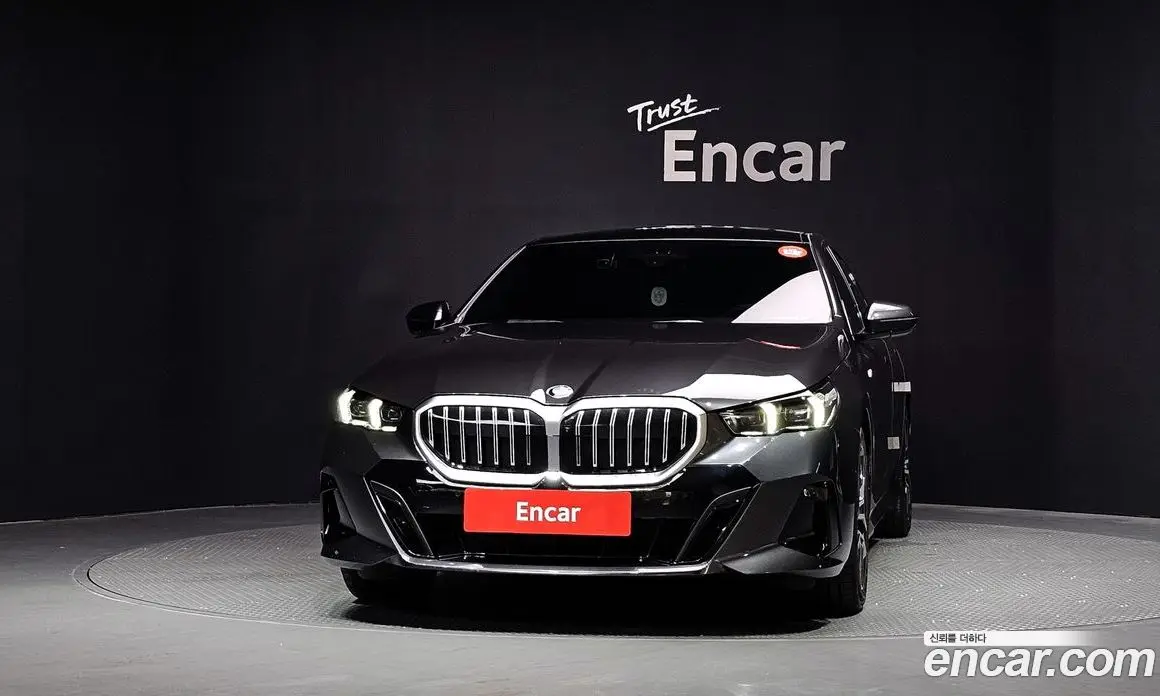 BMW 5 серия 2025 2.0 автомат (гидро), фото 3