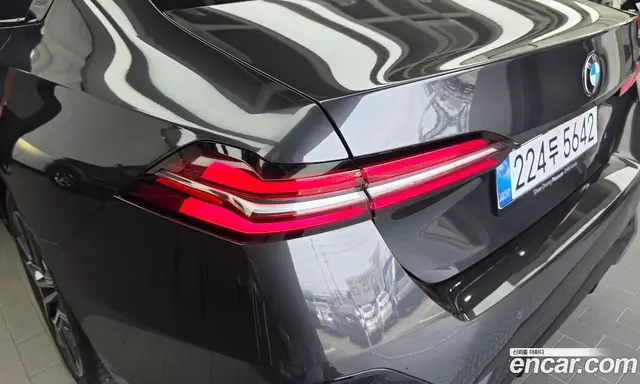 BMW 5 серия 2025 2.0 автомат (гидро), миниатюра 9