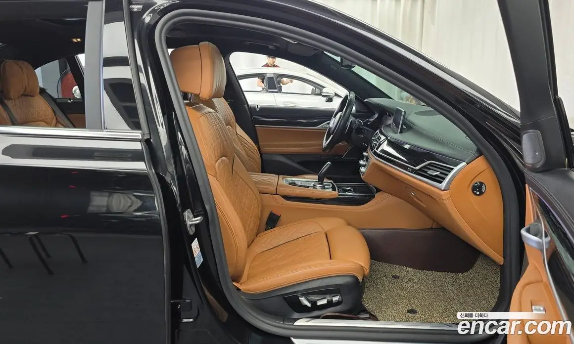 BMW 7 серия 2021 3.0 автомат (гидро), фото 16