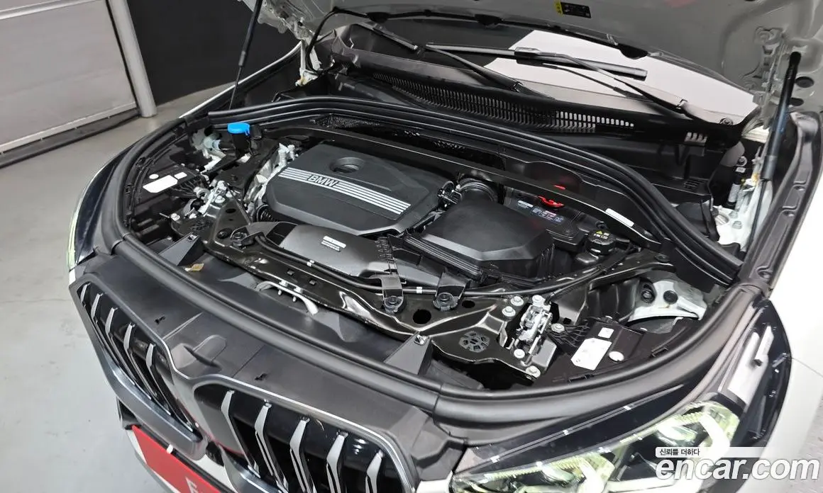 BMW X1 2023 2.0 автомат (гидро), фото 6