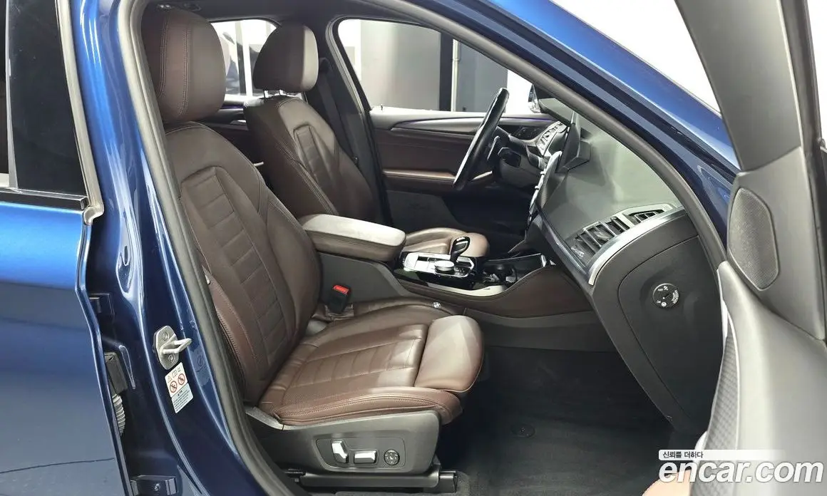 BMW X4 2023 2.0 автомат (гидро), фото 16