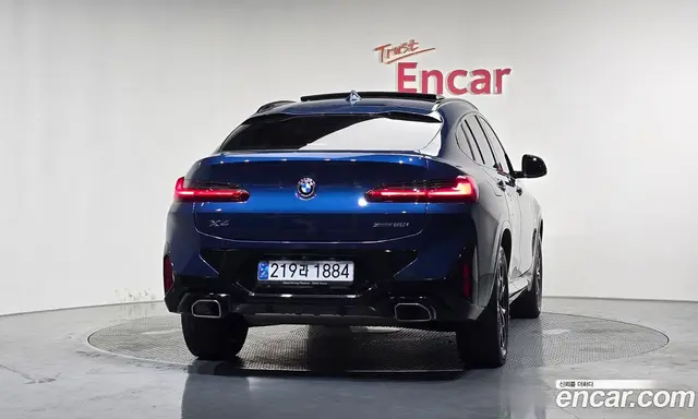 BMW X4 2023 2.0 автомат (гидро), миниатюра 4