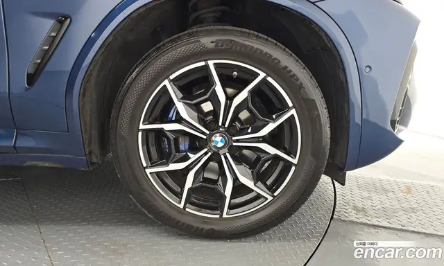BMW X4 2023 2.0 автомат (гидро), миниатюра 7