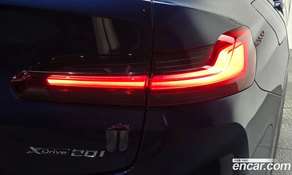 BMW X4 2023 2.0 автомат (гидро), фото 9