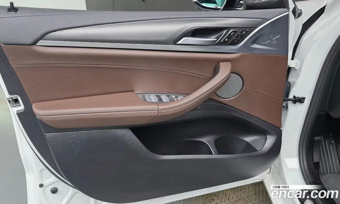 BMW X4 2025 2.0 автомат (гидро), фото 14
