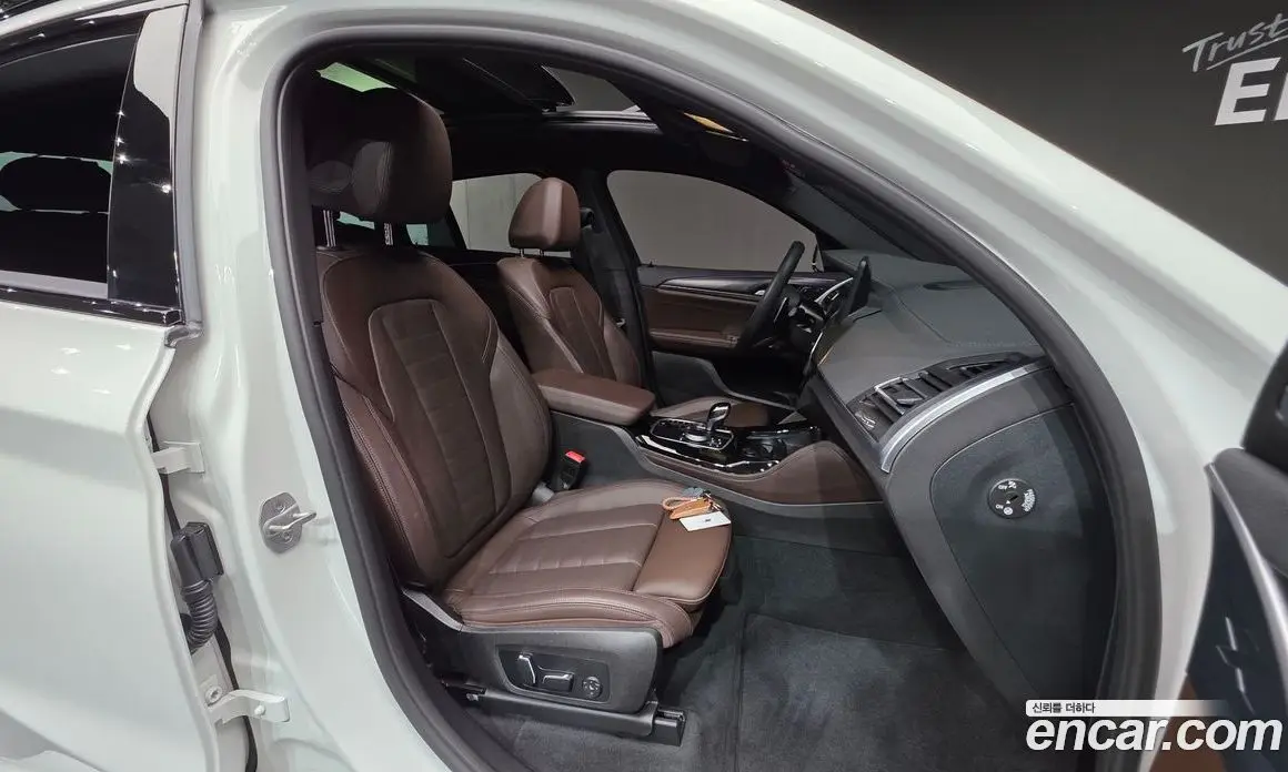 BMW X4 2025 2.0 автомат (гидро), фото 32