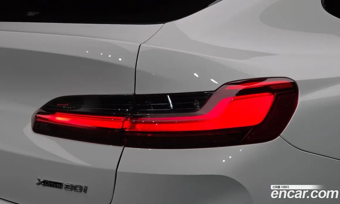 BMW X4 2025 2.0 автомат (гидро), фото 9