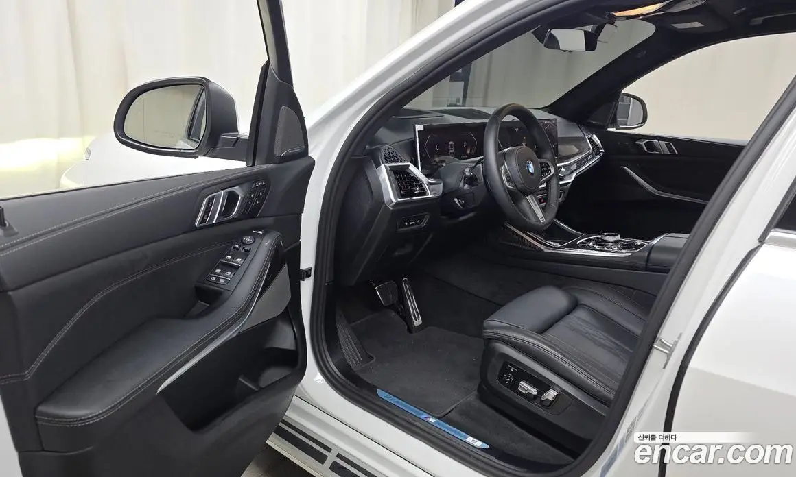 BMW X7 2026 3.0 автомат (гидро), фото 12