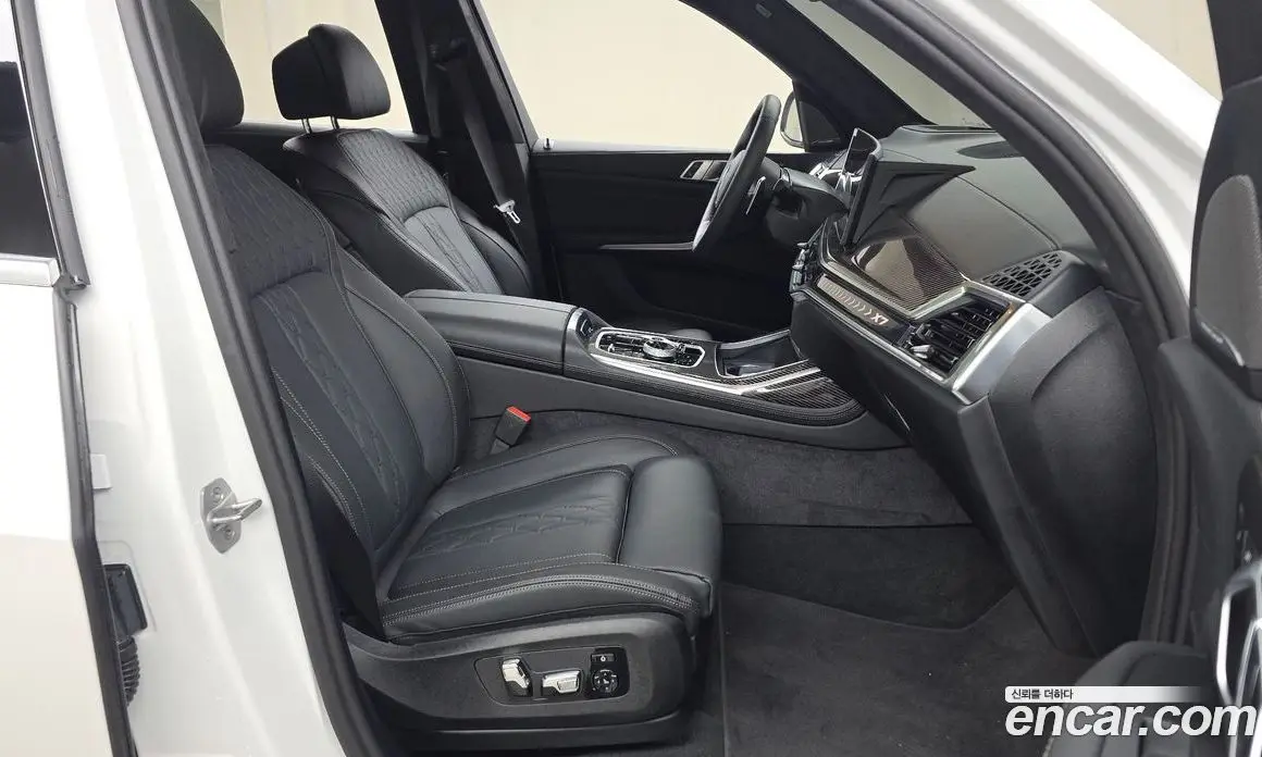 BMW X7 2026 3.0 автомат (гидро), фото 16
