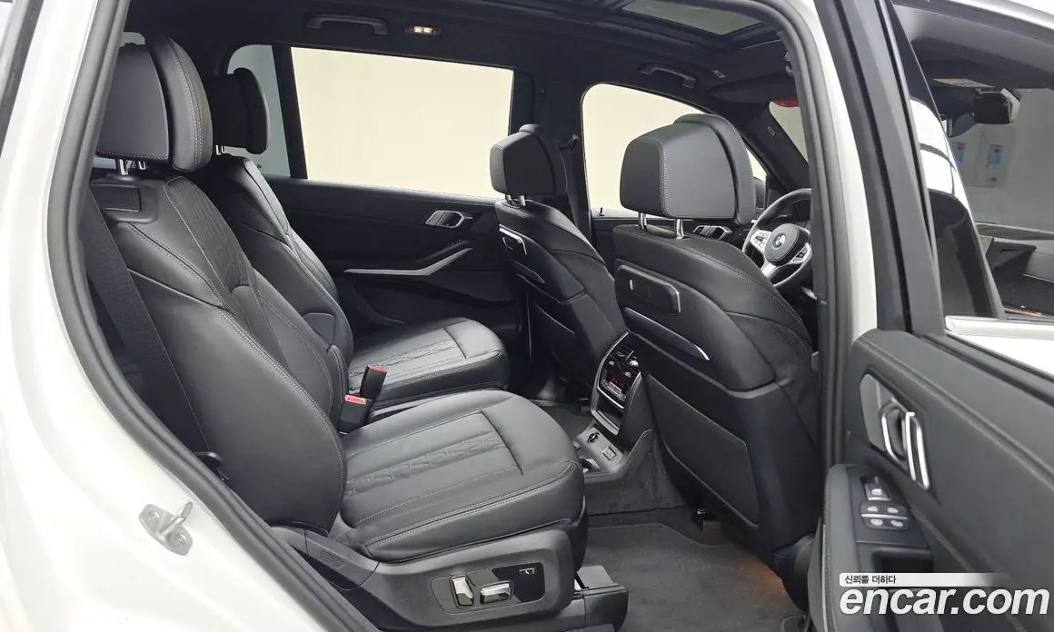 BMW X7 2026 3.0 автомат (гидро), фото 17