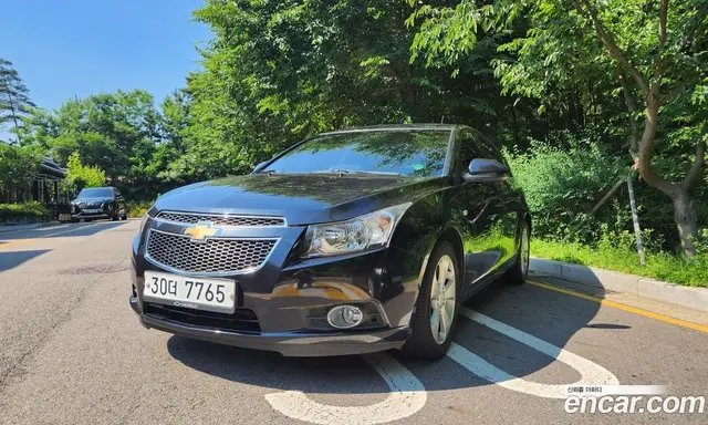 Chevrolet Cruze 2011 2.0 автомат (гидро), миниатюра 1