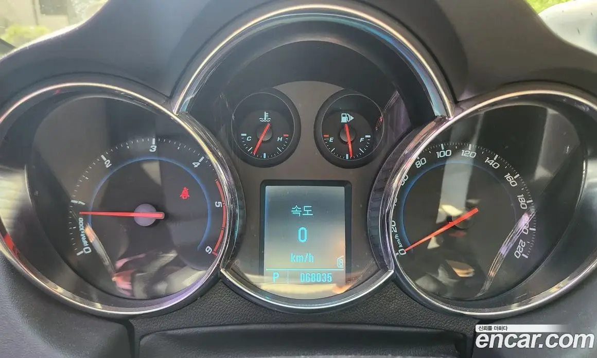 Chevrolet Cruze 2011 2.0 автомат (гидро), фото 6
