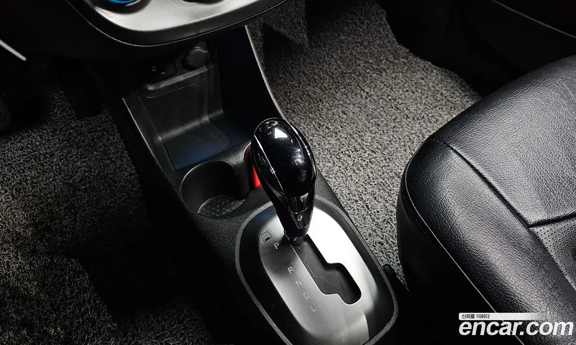 Chevrolet Spark 2015 1.0 автомат (гидро), фото 12