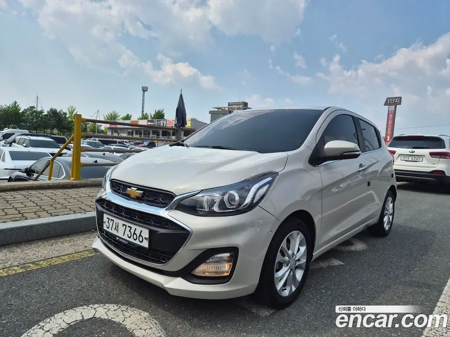 Chevrolet Spark 2019 1.0 автомат (гидро), фото 1 Chevrolet Spark 2019 1.0 автомат (гидро), фото 1