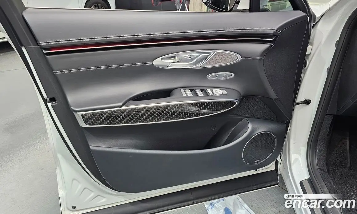 Genesis GV70 2021 3.5 автомат (гидро), фото 14