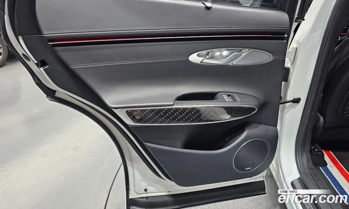 Genesis GV70 2021 3.5 автомат (гидро), фото 15