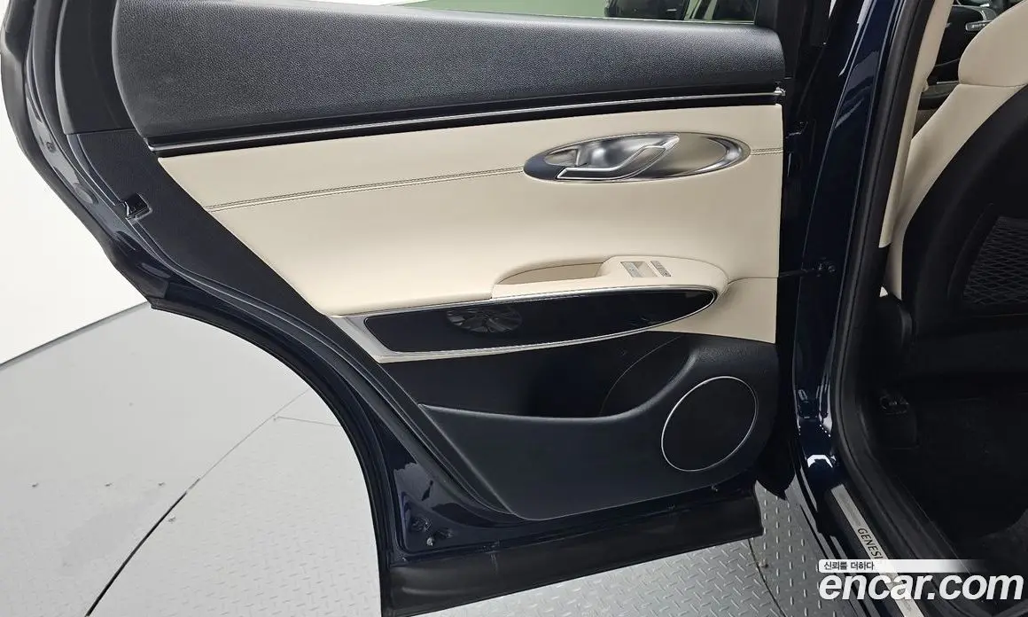 Genesis GV70 2021 2.5 автомат (гидро), фото 15