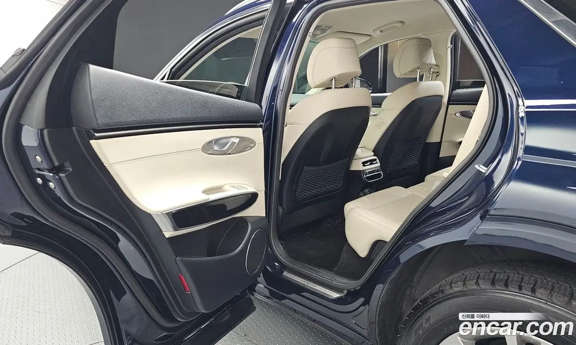 Genesis GV70 2021 2.5 автомат (гидро), фото 18