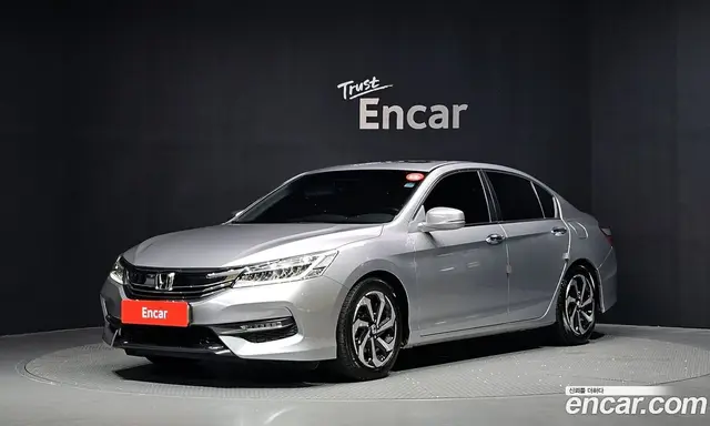 Honda Accord 2017 2.4 автомат (гидро), миниатюра 1