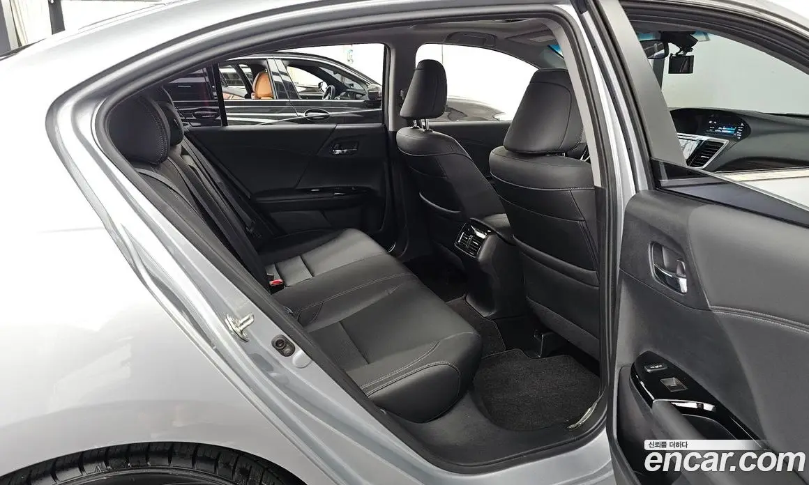 Honda Accord 2017 2.4 автомат (гидро), фото 12