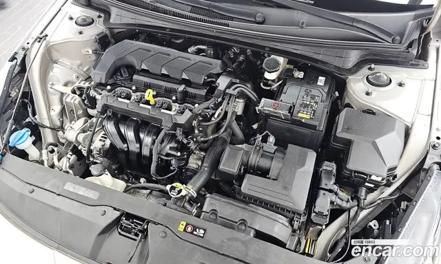 Hyundai Avante 2021 1.6 автомат (гидро), миниатюра 6