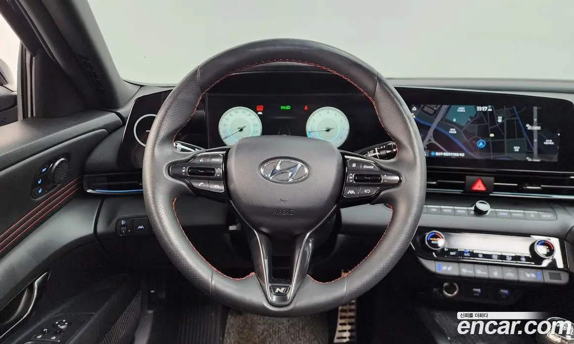 Hyundai Avante 2021 1.6 механика, фото 18