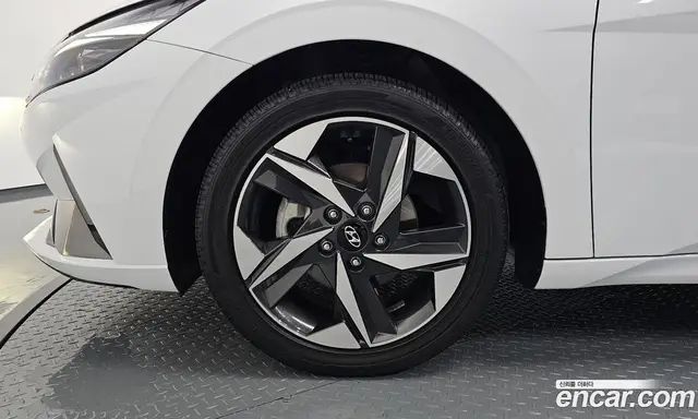 Hyundai Avante 2022 1.6 автомат (гидро), миниатюра 5