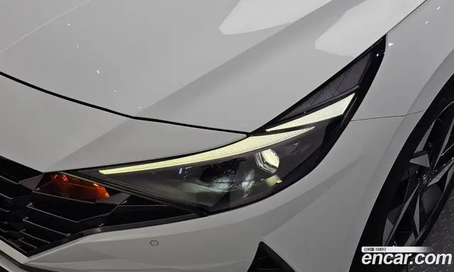 Hyundai Avante 2022 1.6 автомат (гидро), миниатюра 8