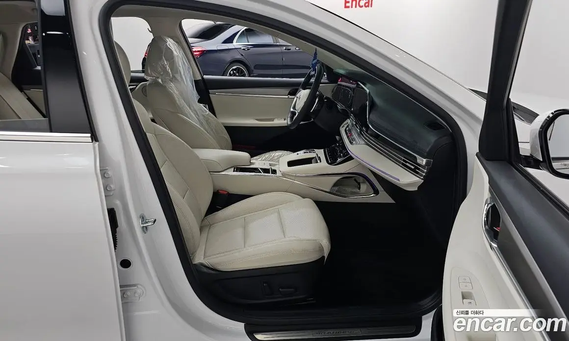 Hyundai Grandeur 2022 2.5 автомат (гидро), фото 16