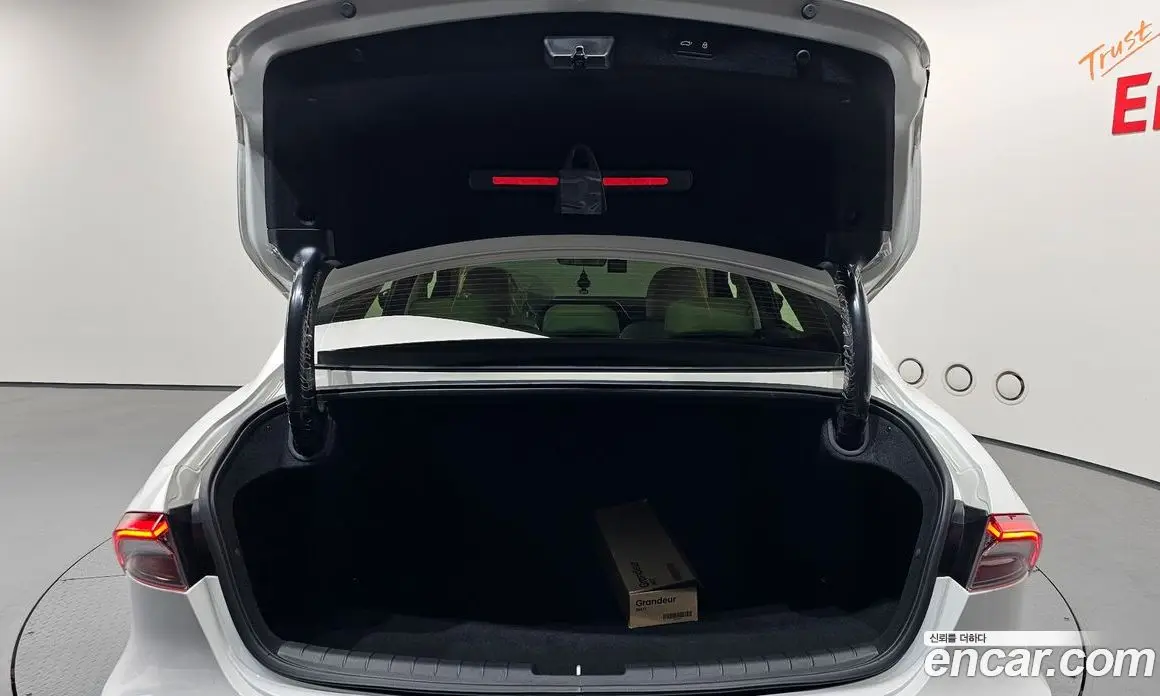 Hyundai Grandeur 2022 2.5 автомат (гидро), фото 23