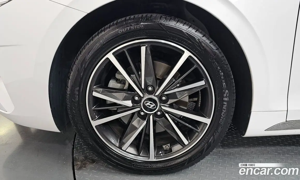 Hyundai Grandeur 2022 2.5 автомат (гидро), фото 5