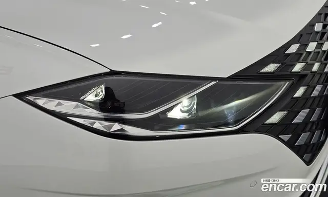 Hyundai Grandeur 2022 2.5 автомат (гидро), миниатюра 8