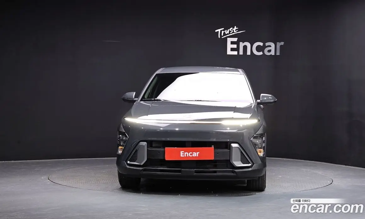 Hyundai Kona 2023 1.6 автомат (гидро), фото 3