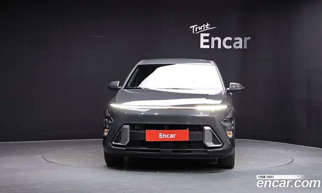 Hyundai Kona 2023 1.6 автомат (гидро), миниатюра 3